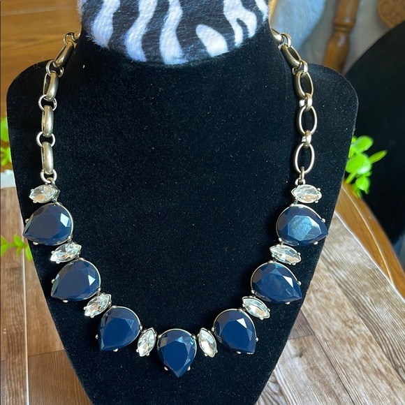 Banana Republic Black and Gold Necklace with Striking Design - Picture 2 of 4